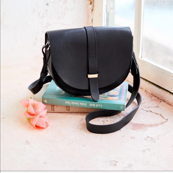 Sezane Handbags - Sezane Claude Bag Black